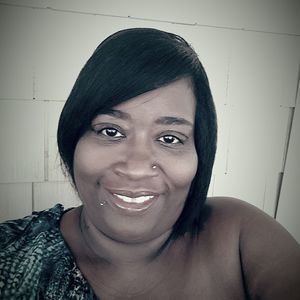 Meet your Posher, Catina